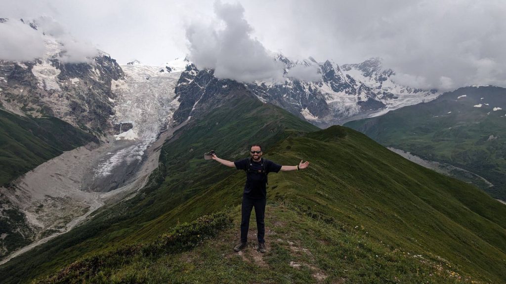 glaciares Adishi y Zaresho-Khalde