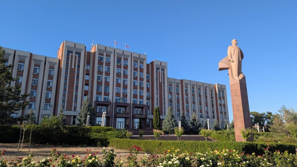 Viaje al país que no existe en los mapas